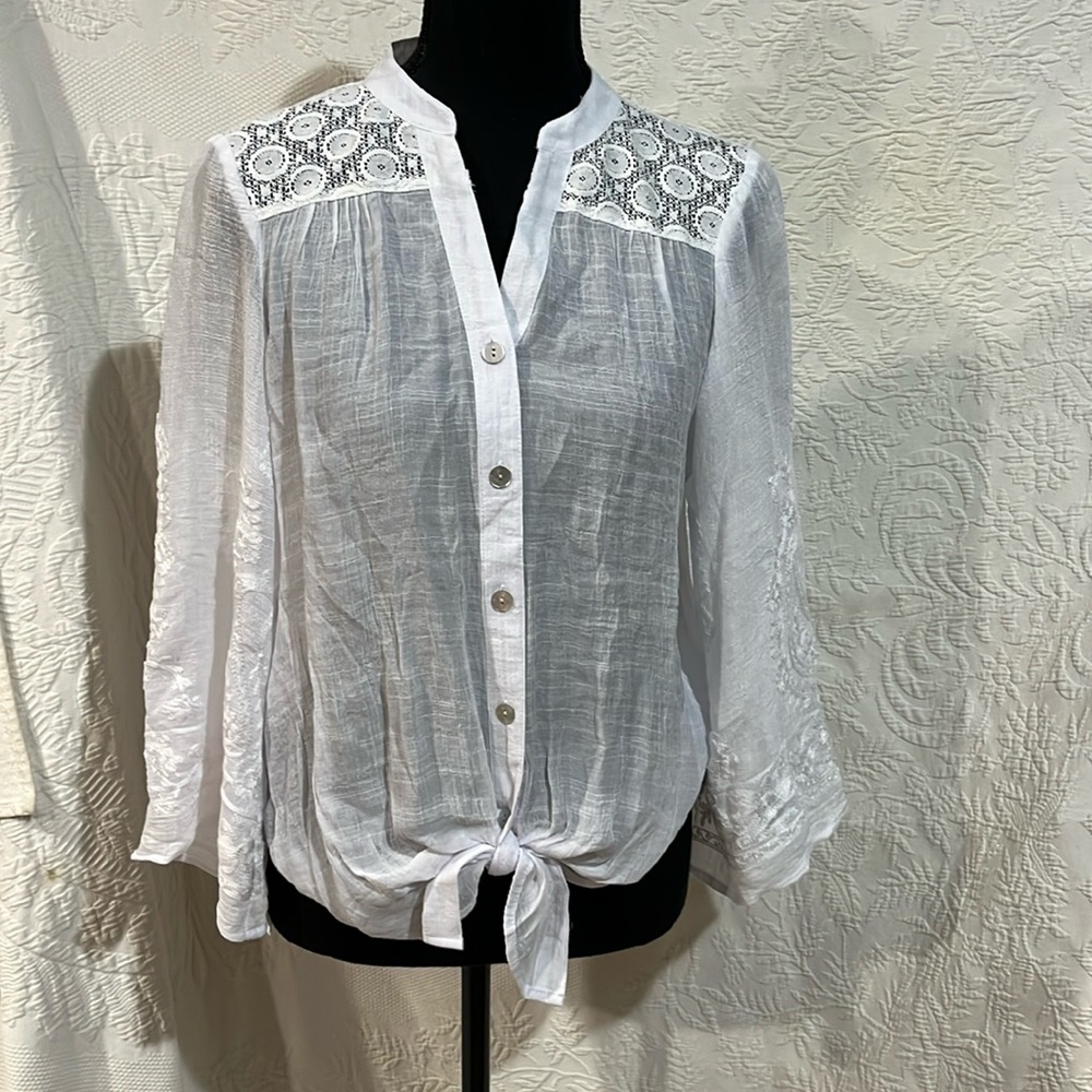 Hope Springs embellished sleeve tie front top, size small, NWT